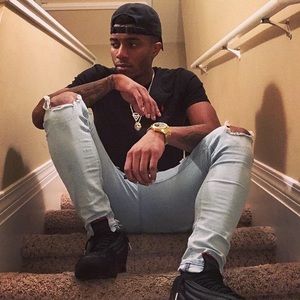 Meet your Posher, Domanic